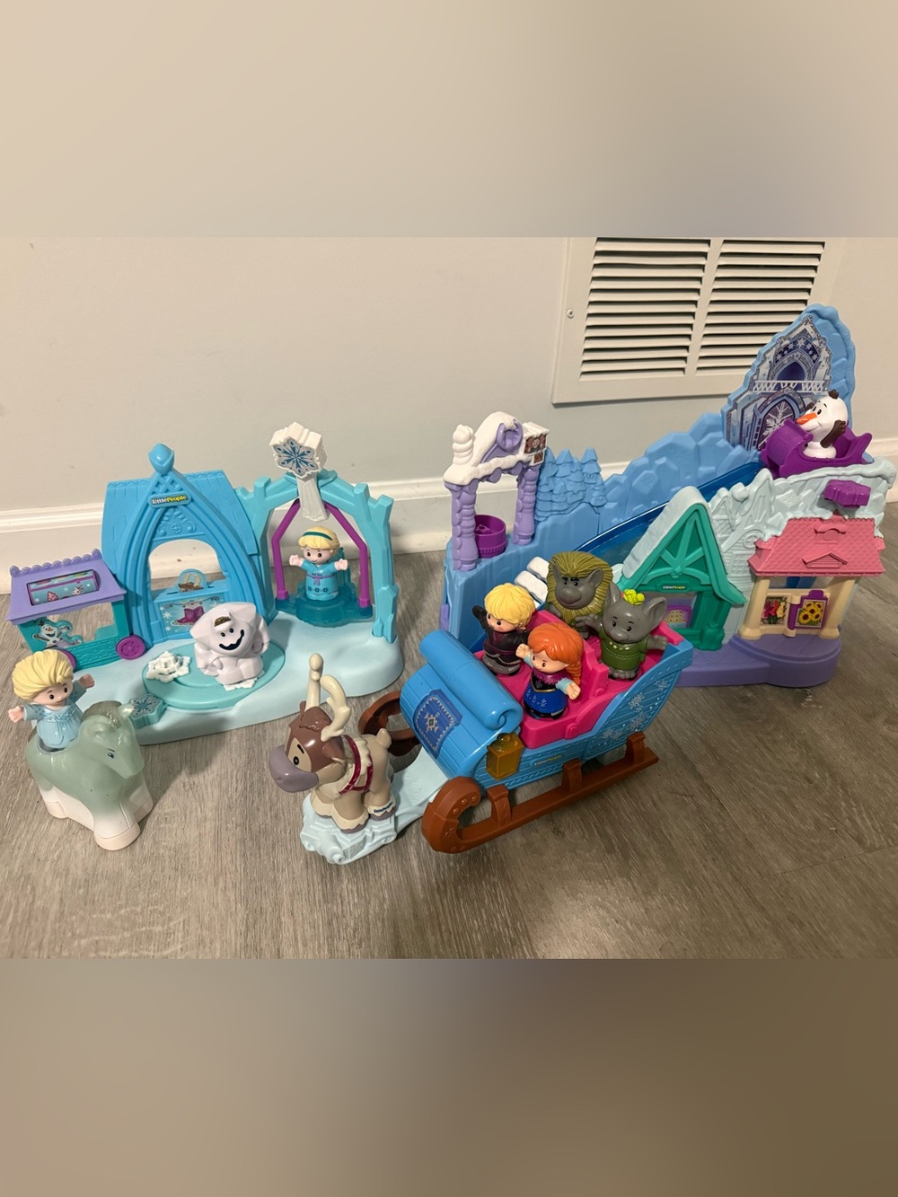 HTF Little People Frozen Playsets